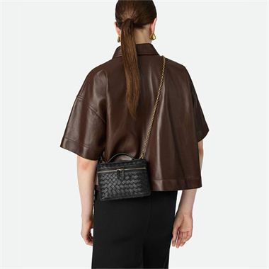 bottega veneta soft vanity intreccio leather bag #843800